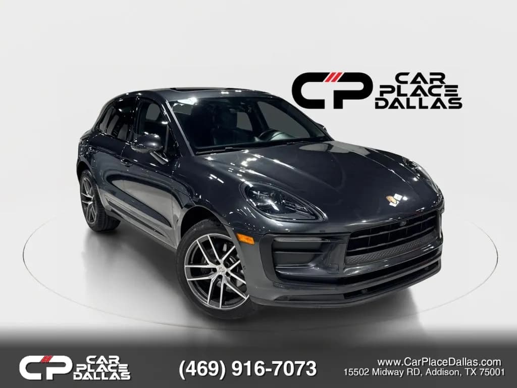 2022 Porsche Macan Sport Utility 4D